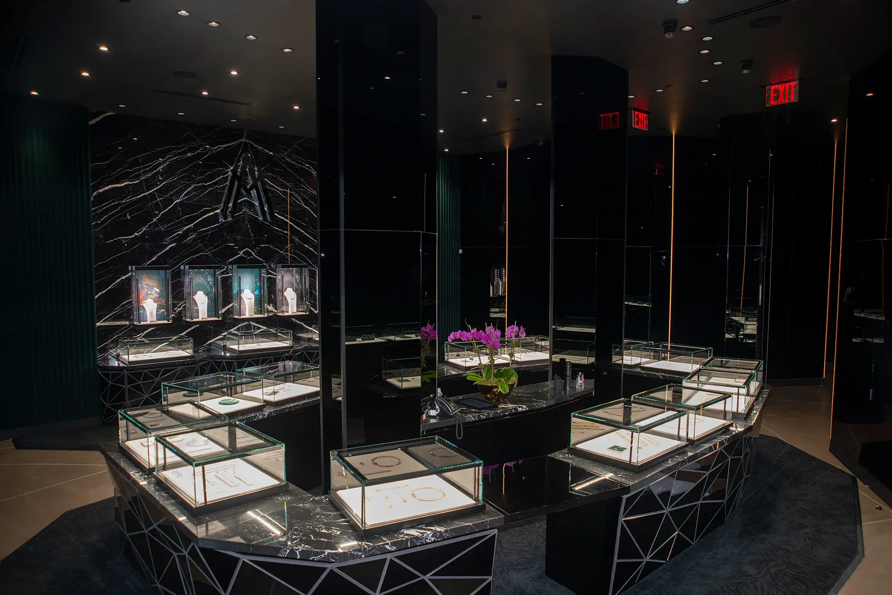 From Custom Jeweler to Global Luxury Brand: The Alex Moss NY Story